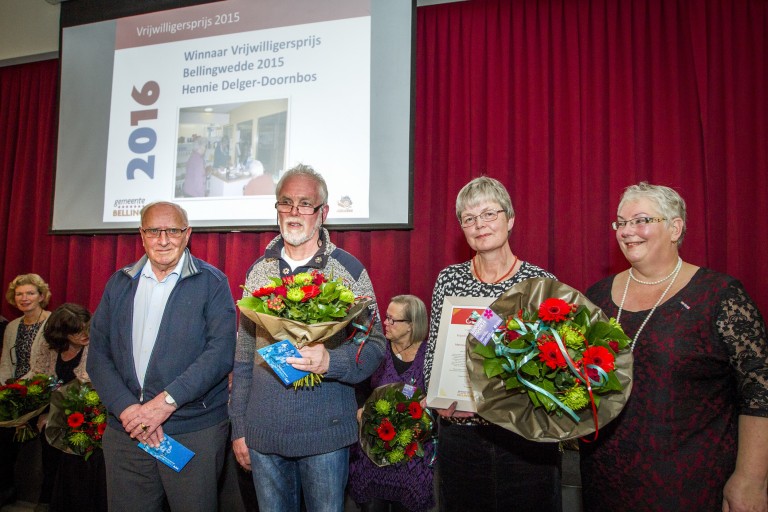 Wethouder reikt Vrijwilligersprijs 2015 van de gemeente Bellingwedde uit