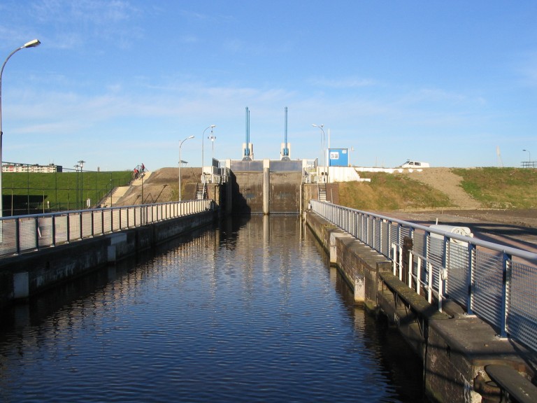 Zwemactiviteiten Stadskanaal afgelast door bacterie in water