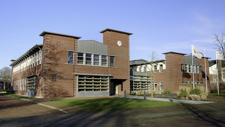 College Loppersum in gesprek met Garrelsweer en Eenum