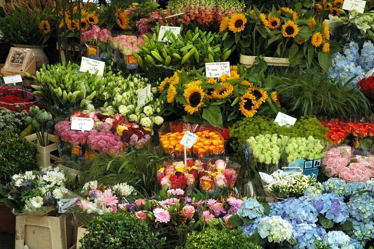 Centrum Groningen fleurig en kleurrijk op Goede Vrijdag