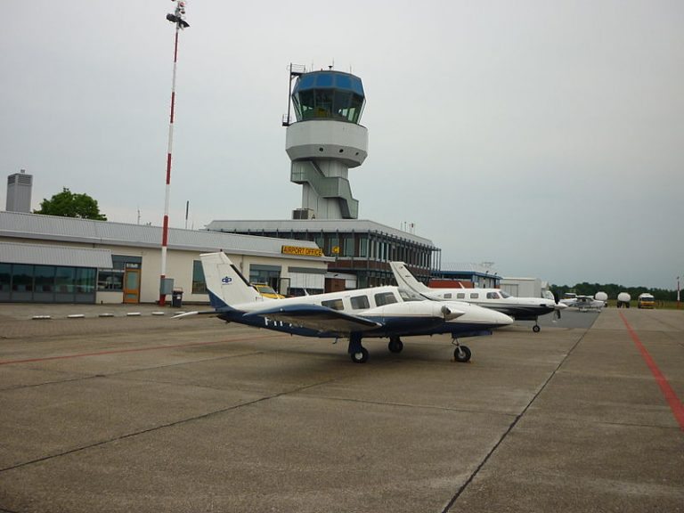 Goedkoop parkeren op Groningen Airport Eelde