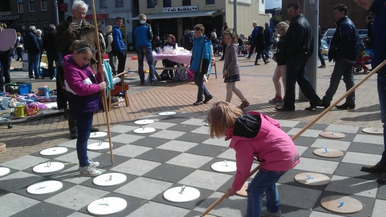 Winschoten damt op Koningsdag