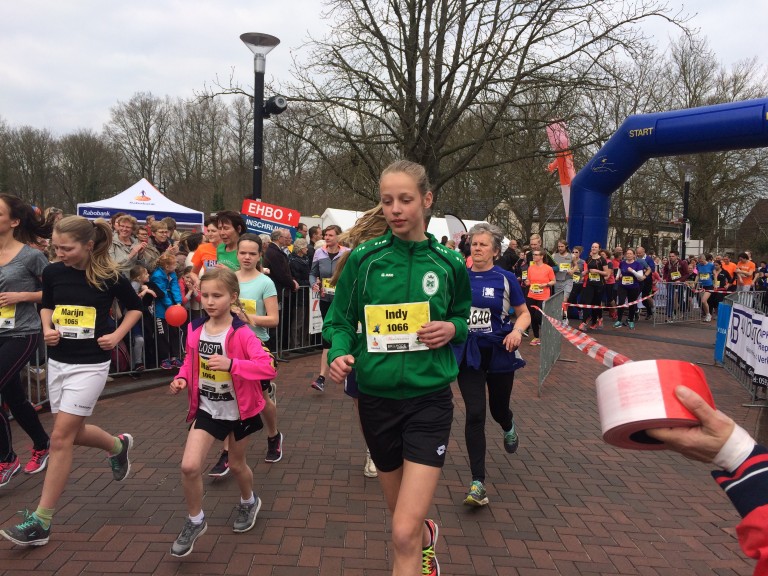 600 deelnemers aan de start bij eerste LEGiO-run in Grootegast