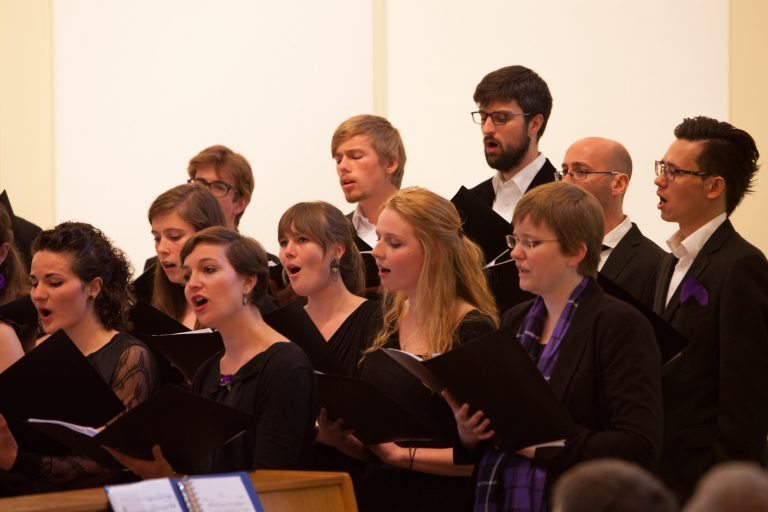 Studentenkoor Gica geeft concert in Der Aa-kerk