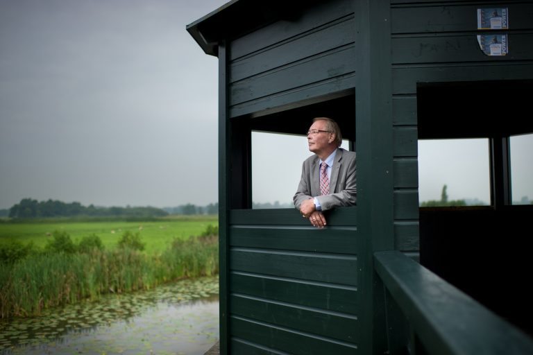 Burgemeester Kor Dijkstra van Grootegast overleden