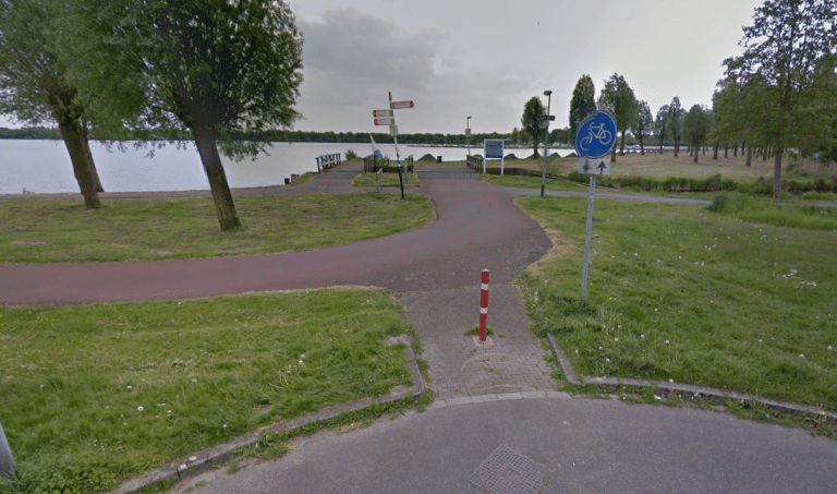 Fietsers in botsing bij Hoornse Plas