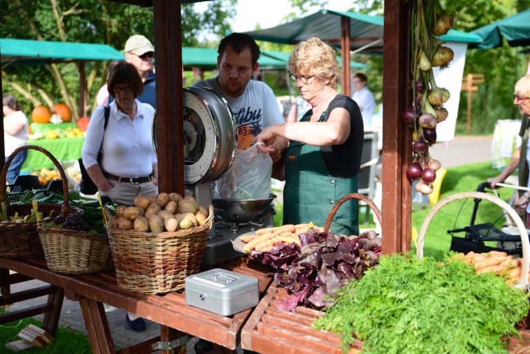 Laatste streekproductenmarkt in Ewsum