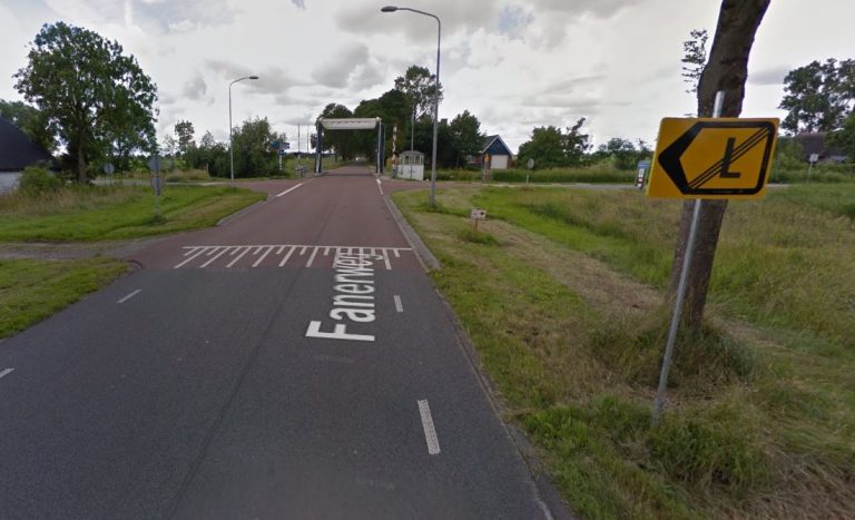 Auto’s botsen op Fanerweg Zuidhorn