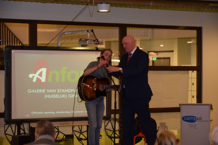 Oldambtster fototentoonstelling tegen geweld te zien in Campus Winschoten