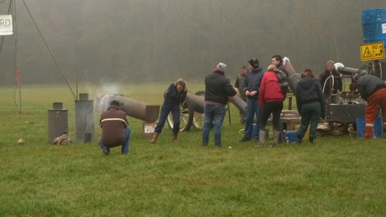 25 jaar carbidschieten in Jipsingboertange