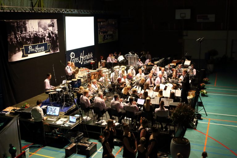 Mooi jubileumconcert CMV Prins Hendrik Scheemda