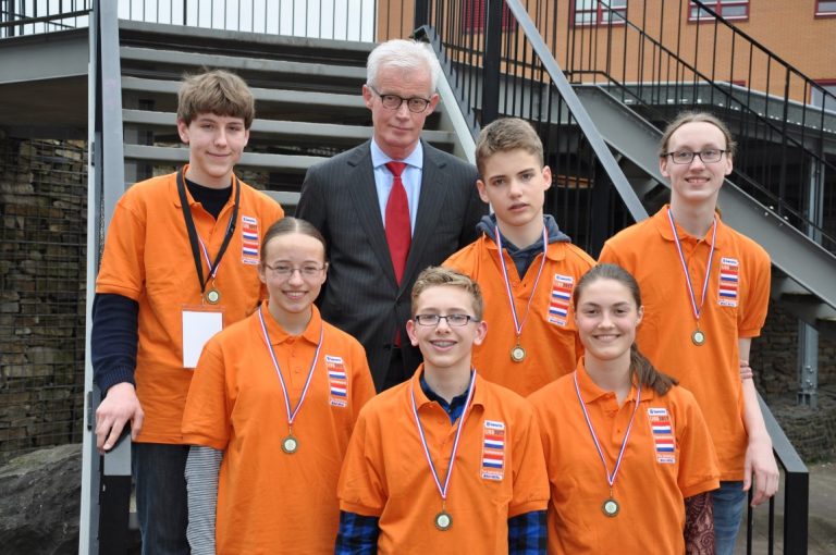 Annejan wint opnieuw de International Junior Science Olympiad