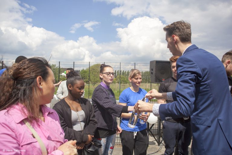 Buitenfitness Lewenborg feestelijk geopend