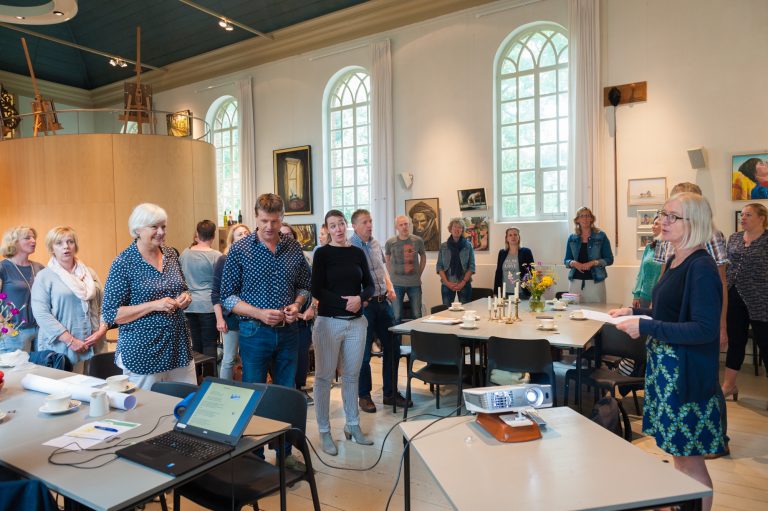 Teams De Piramiden en Tiggeldobbe in gesprek