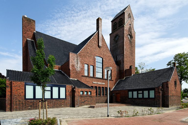 De Amsterdamse school in Groningen, cultuurmanifestatie in 4 kerken