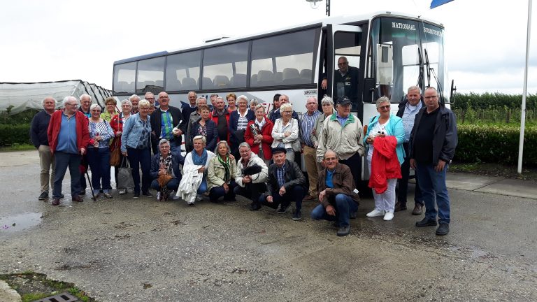 Omloop 90 maakt verrassingstocht door Groninger Land